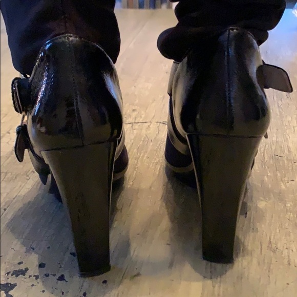 Michael Kors Black Allister Boots - Picture 14 of 16